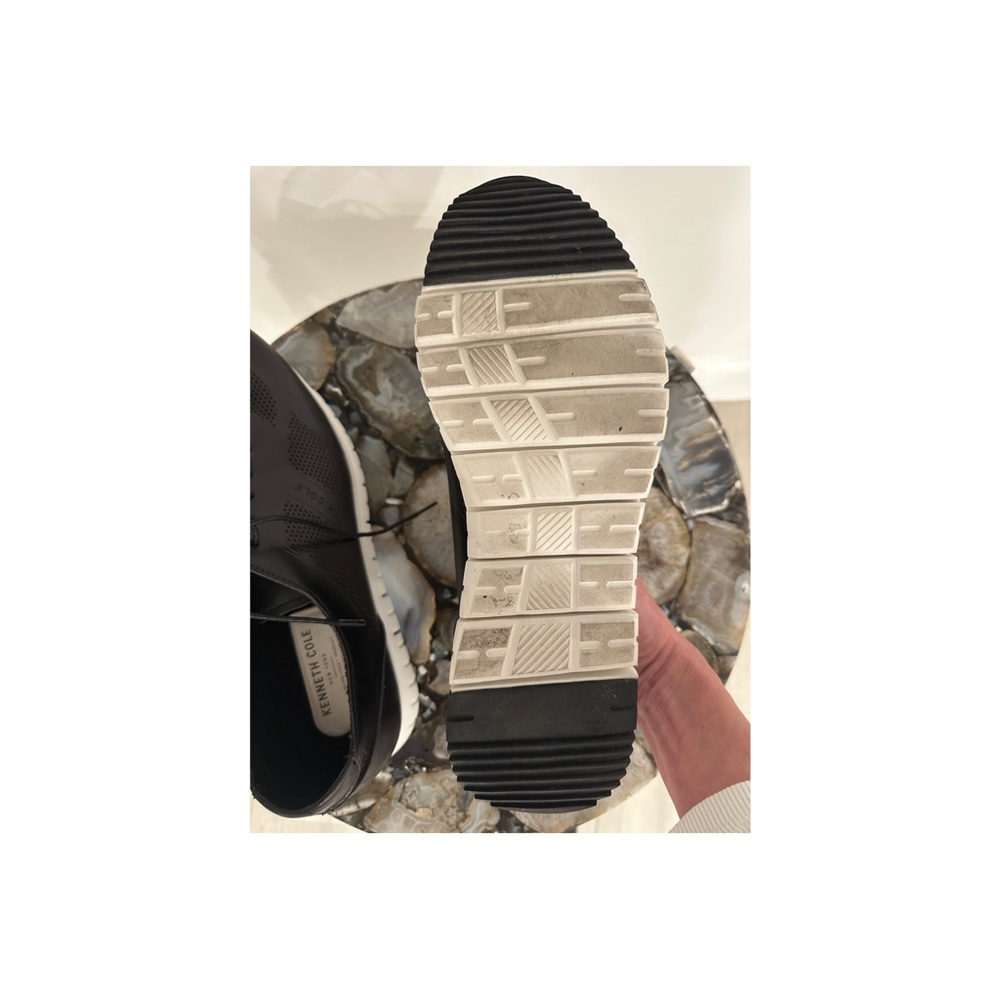 KENNETH COLE ATHLETIC SHOES - Picture 10 of 10